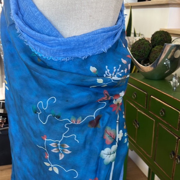 Rubicon silk & cotton oversized shawl. - Picture 4 of 16